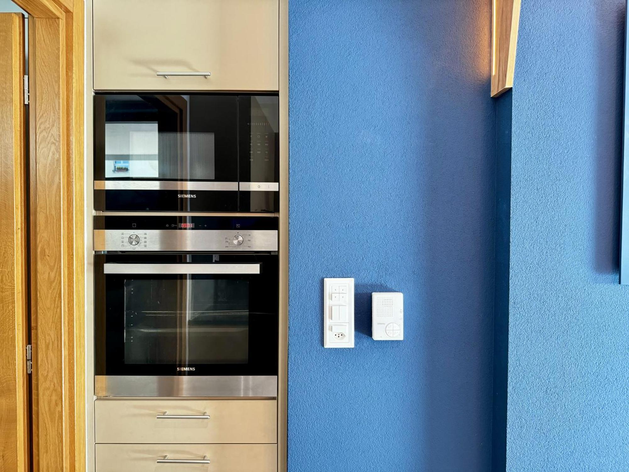 Close To & Chillon Castle, New & Comfortable Apartment Veytaux